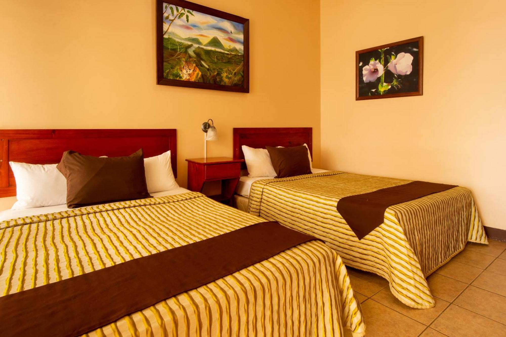 Hotel Las Colinas La Fortuna Exterior photo